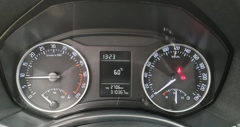 Skoda Octavia cena 13900 przebieg: 310366, rok produkcji 2010 z Maków Podhalański małe 277